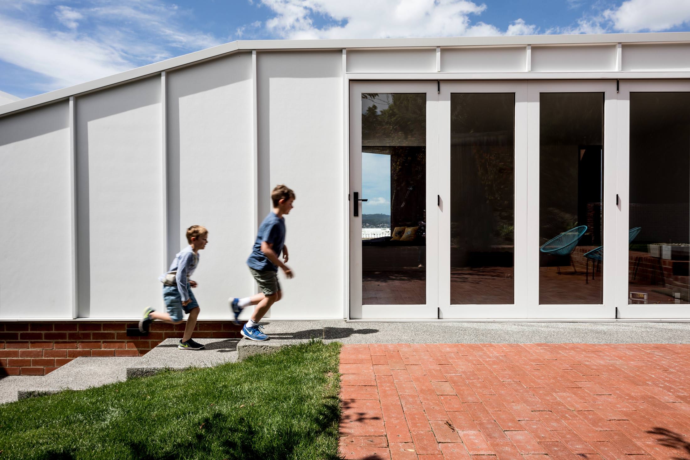 LONGVIEW HOUSE 8