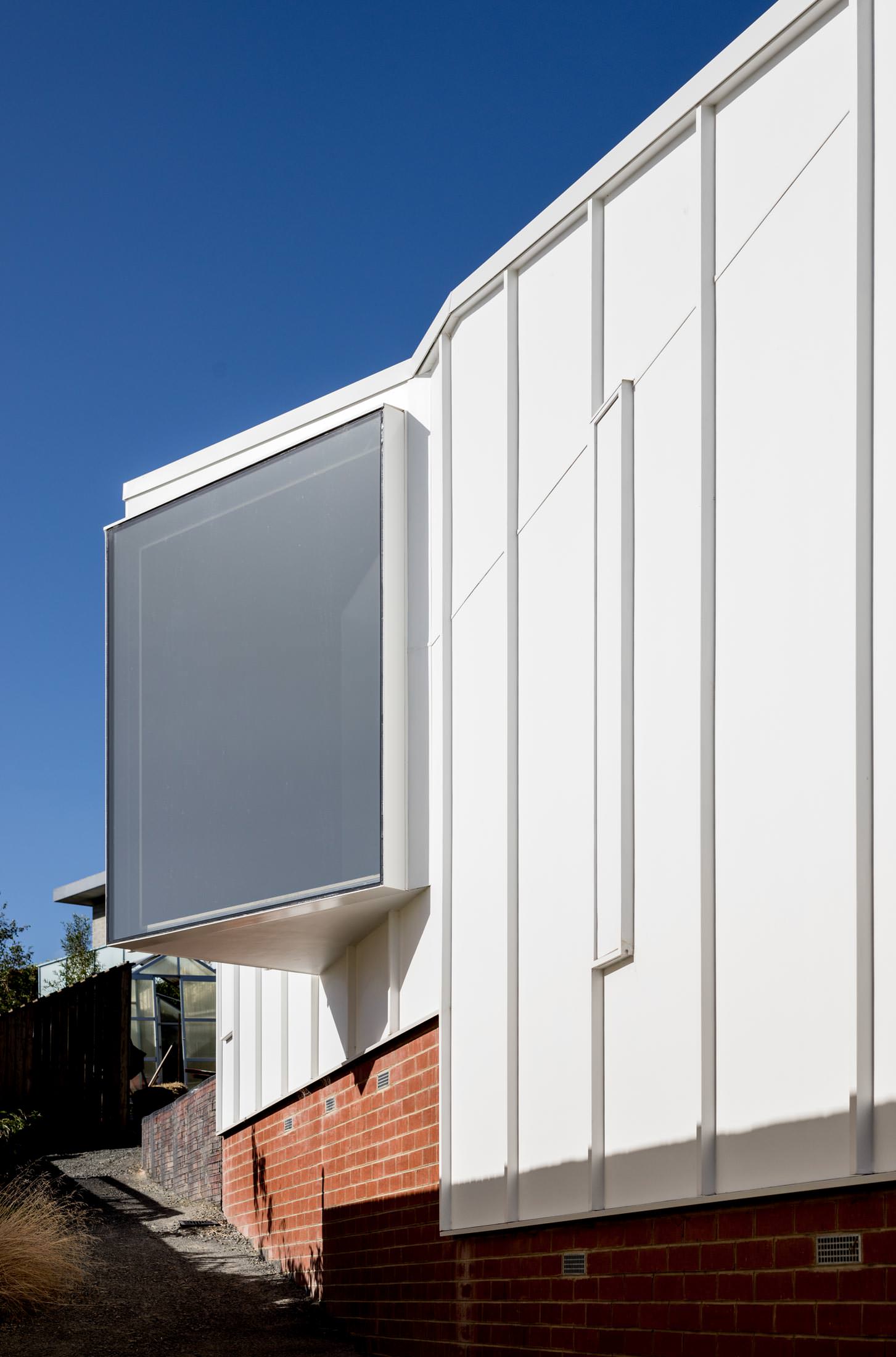 LONGVIEW HOUSE 10