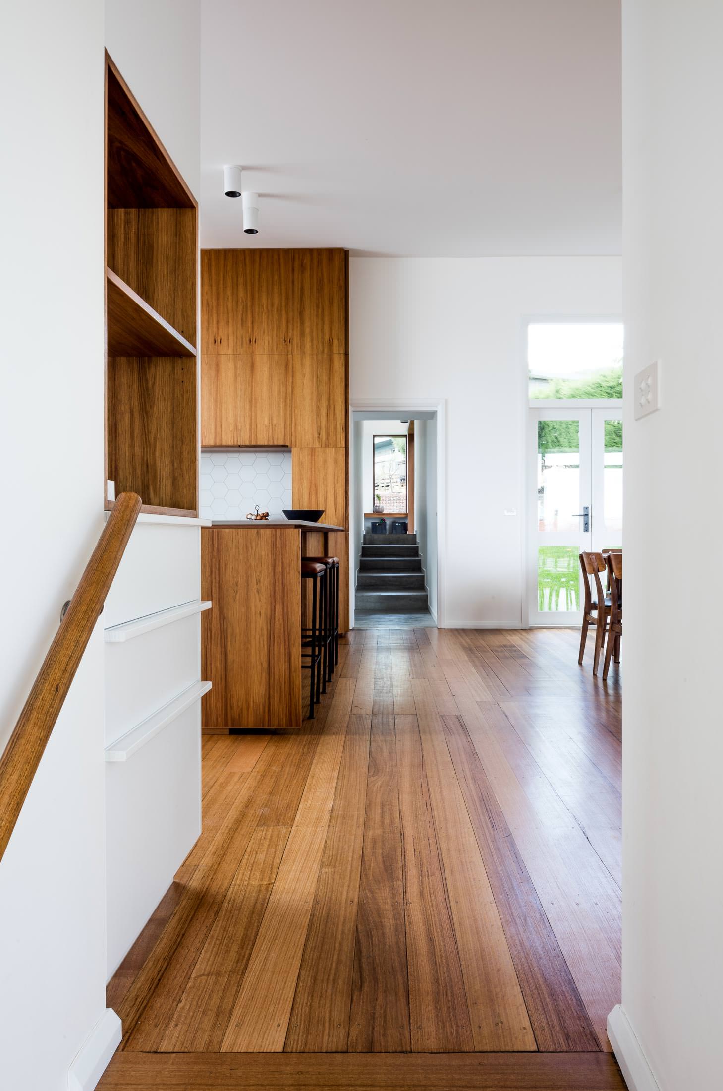 LONGVIEW HOUSE 4