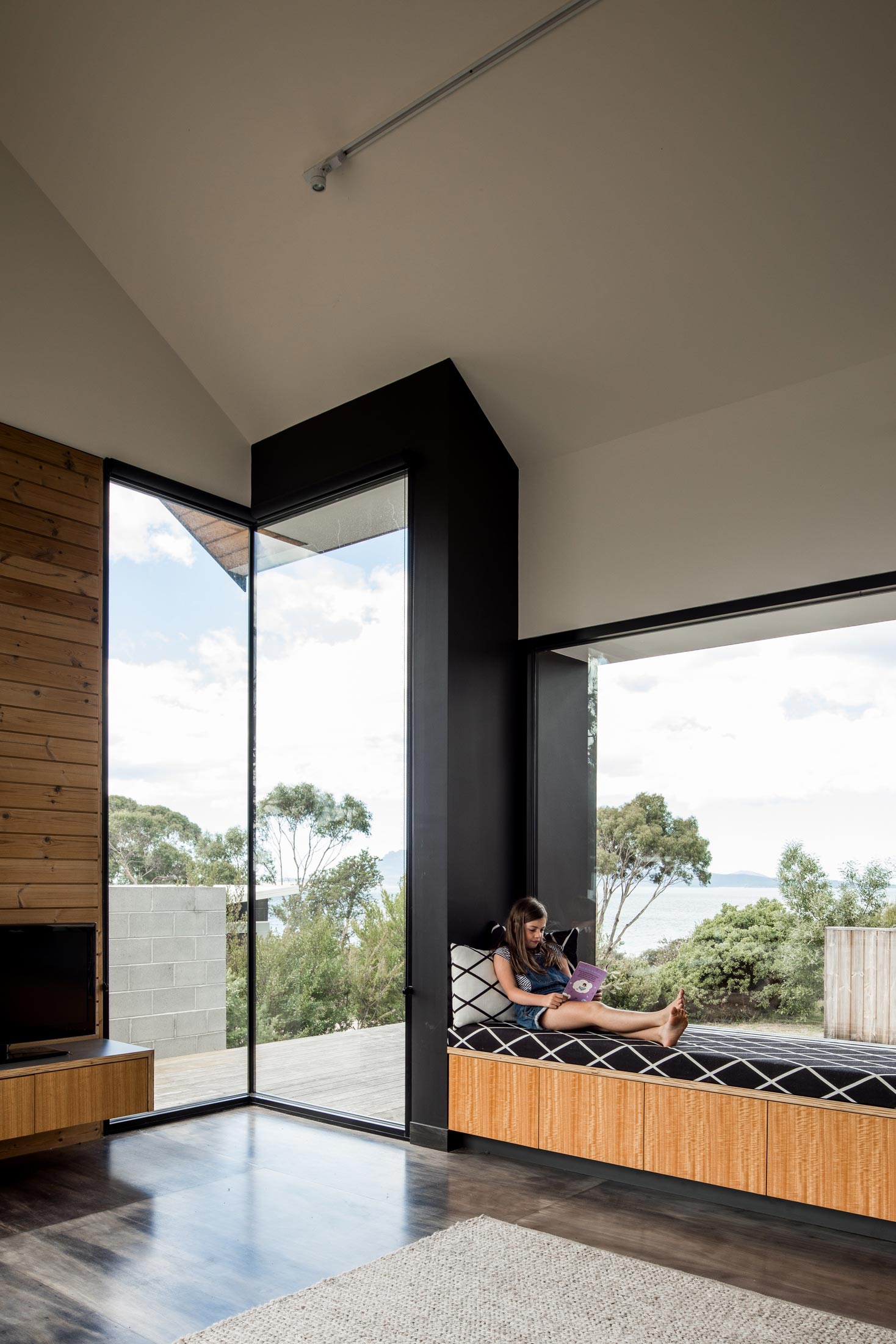 SPRING BEACH HOUSE 11