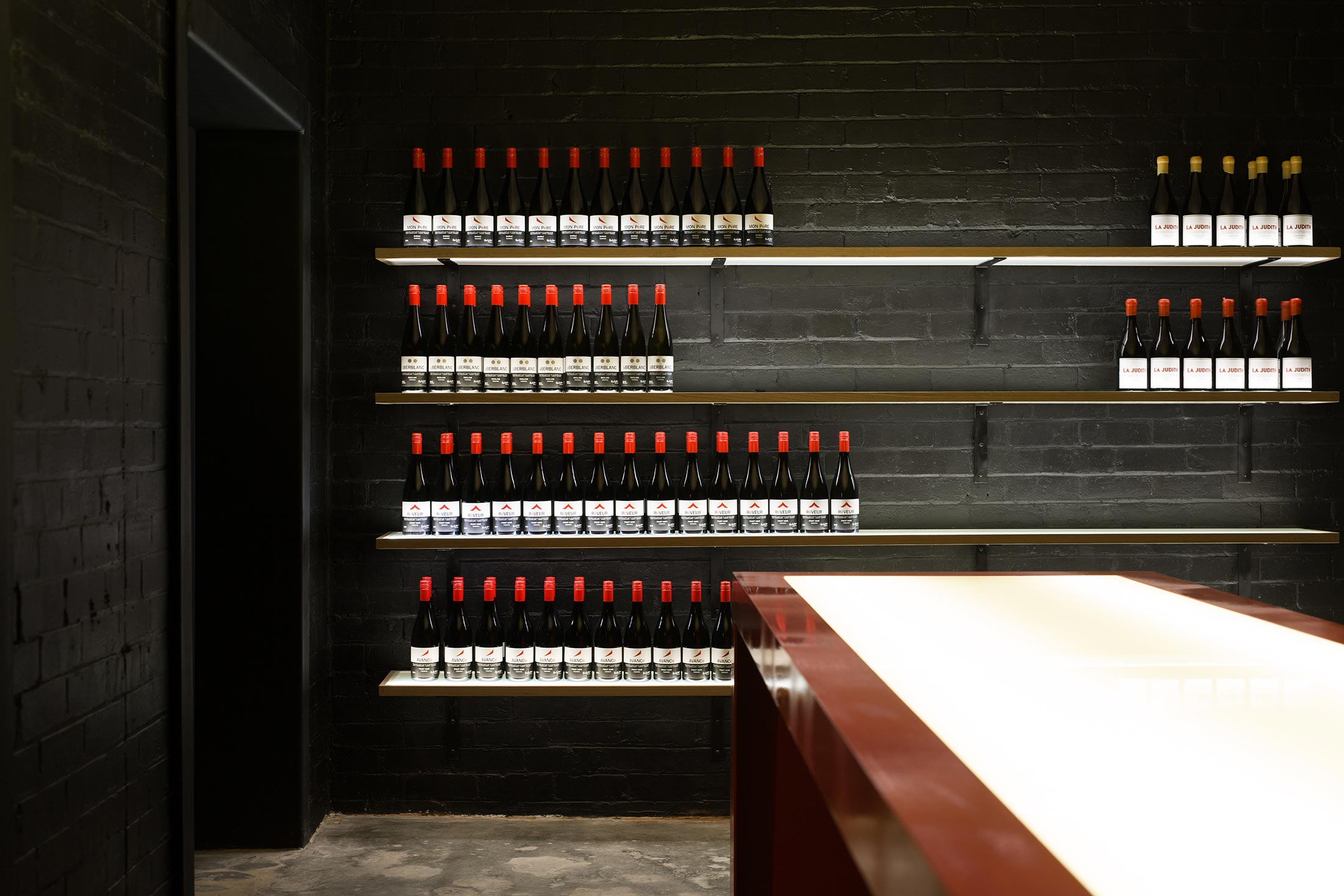 GLAETZER DIXON FAMILY WINEMAKERS 11