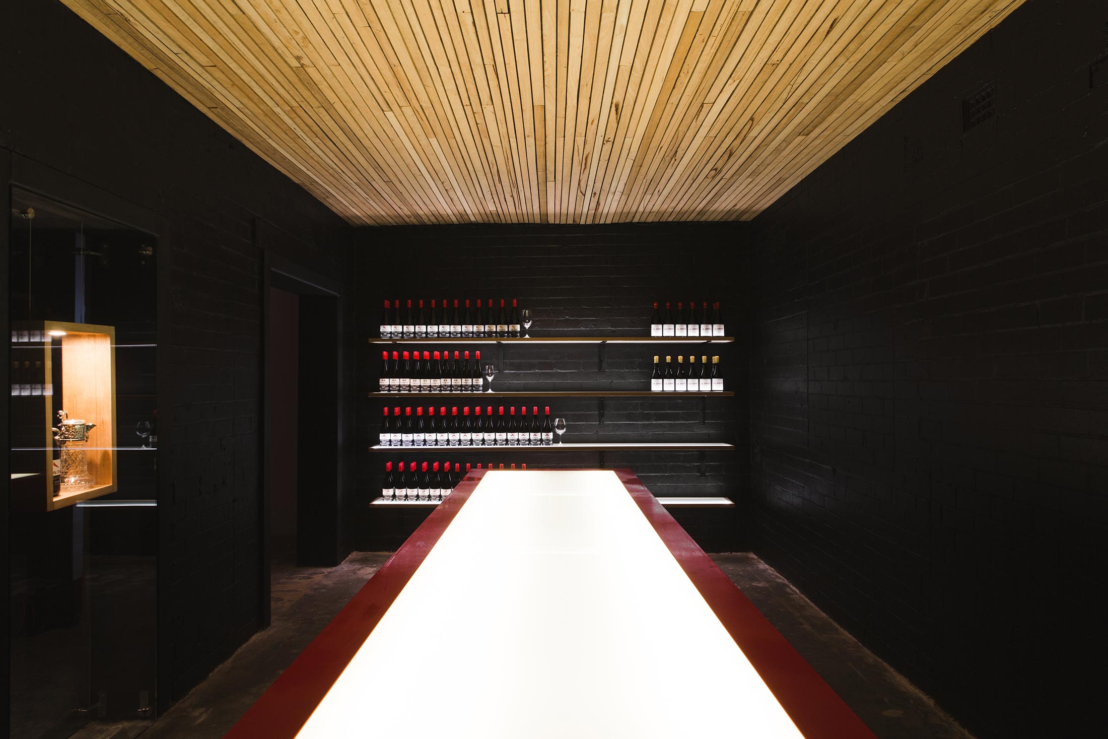 GLAETZER DIXON FAMILY WINEMAKERS 12