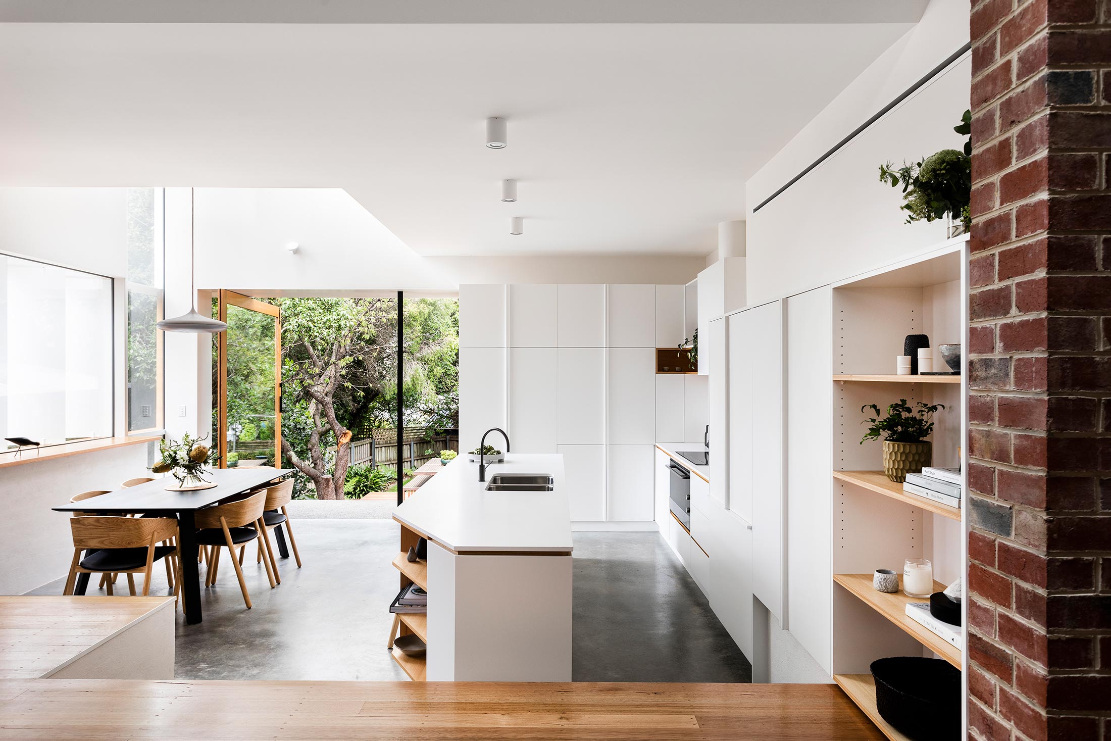 LANDSDOWNE HOUSE 7