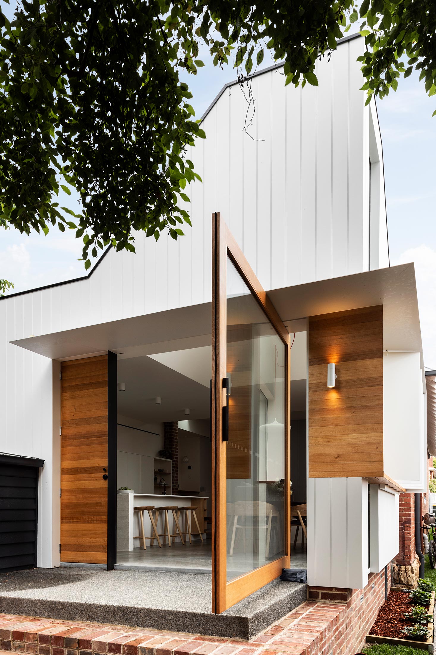 LANDSDOWNE HOUSE 3