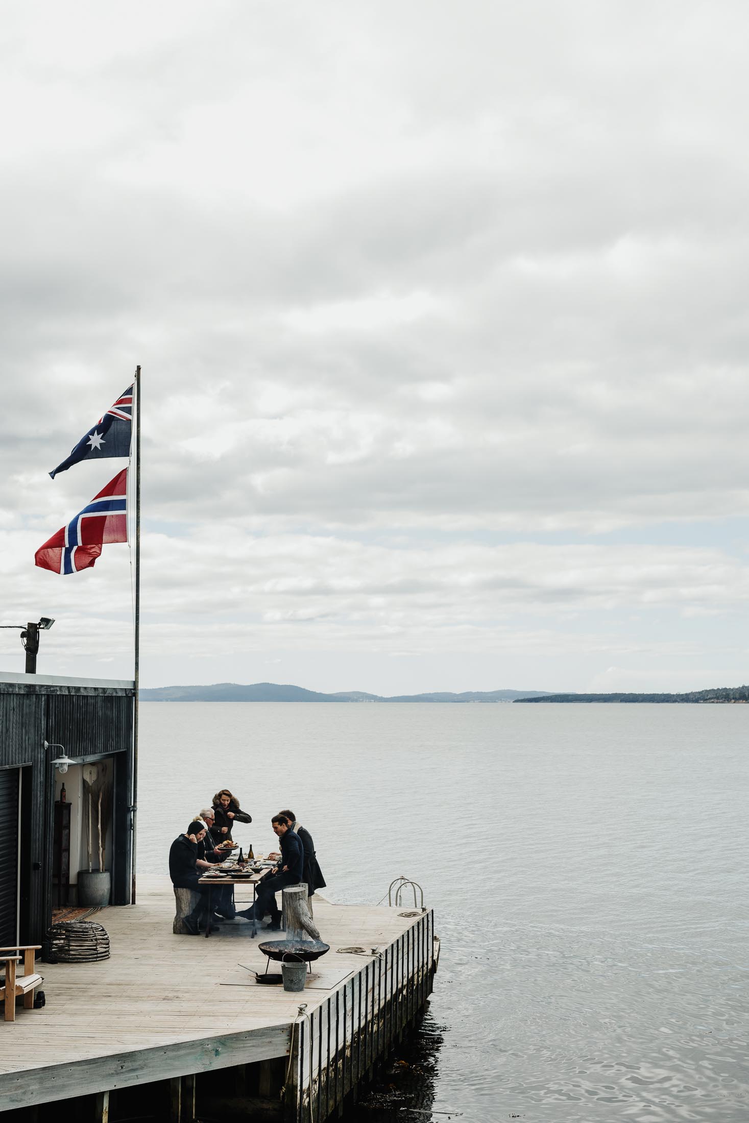 SATELLITE ISLAND 14