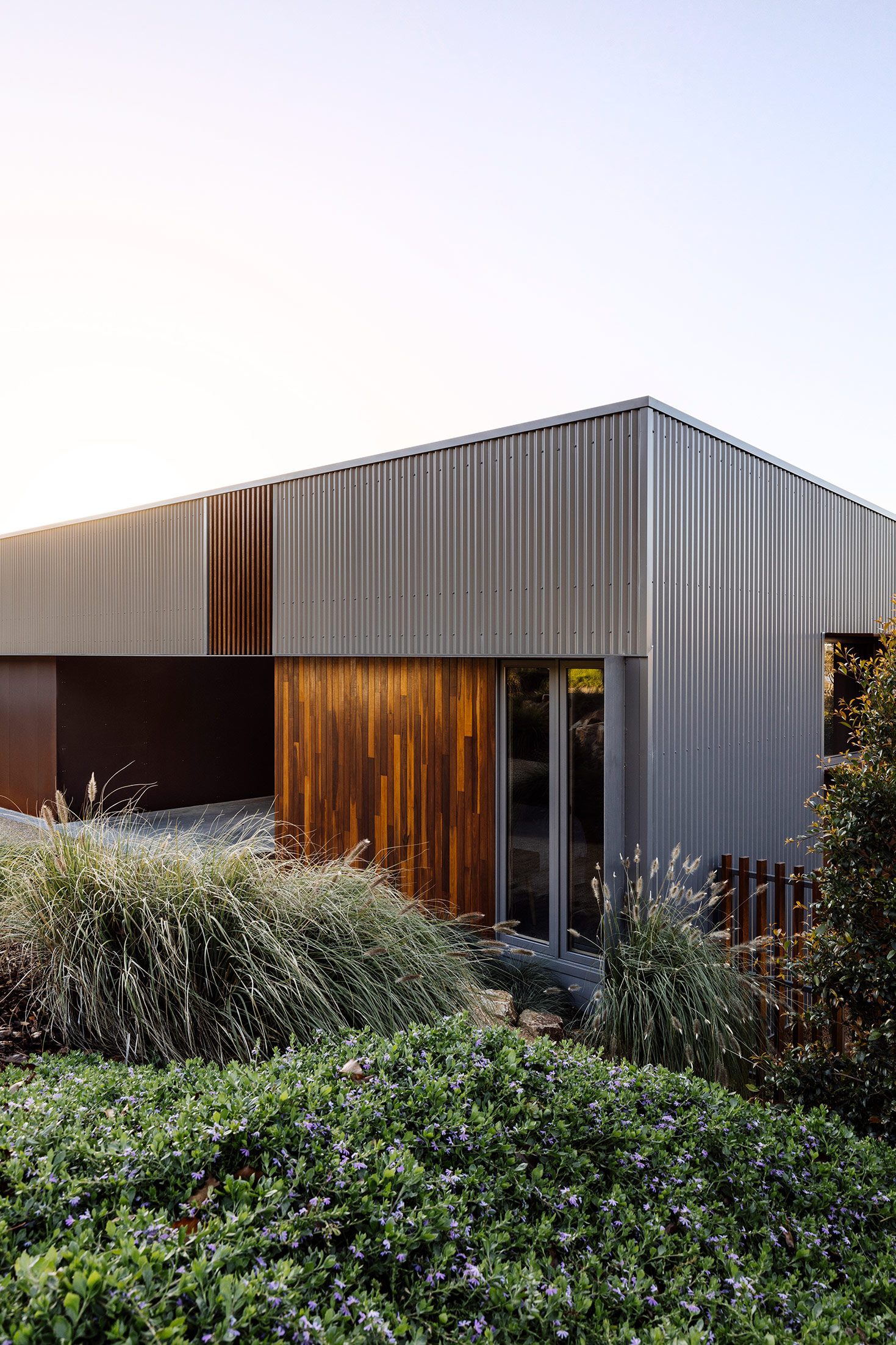 DROMANA HOUSE 2