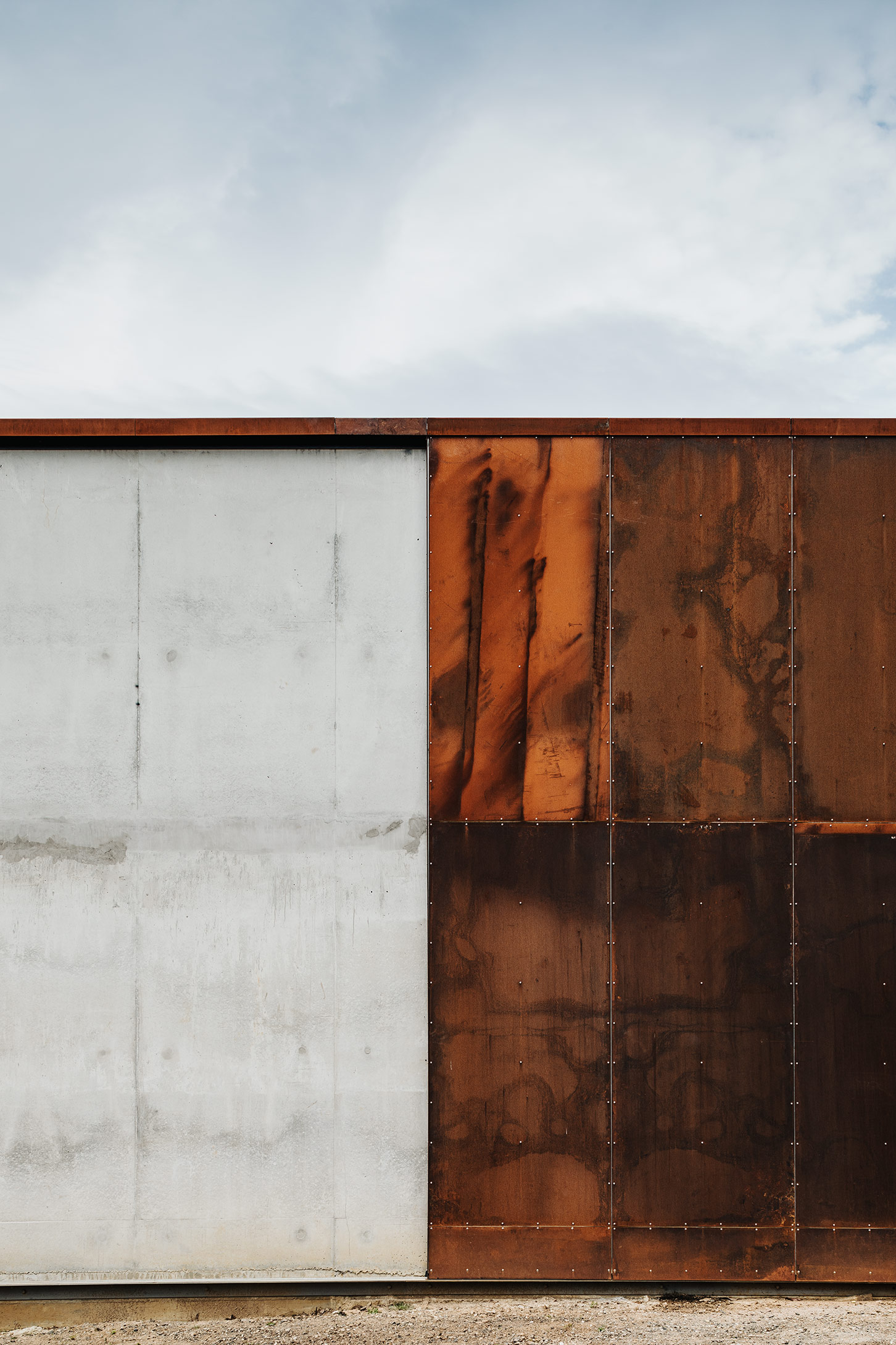 PENINSULA SHED 9