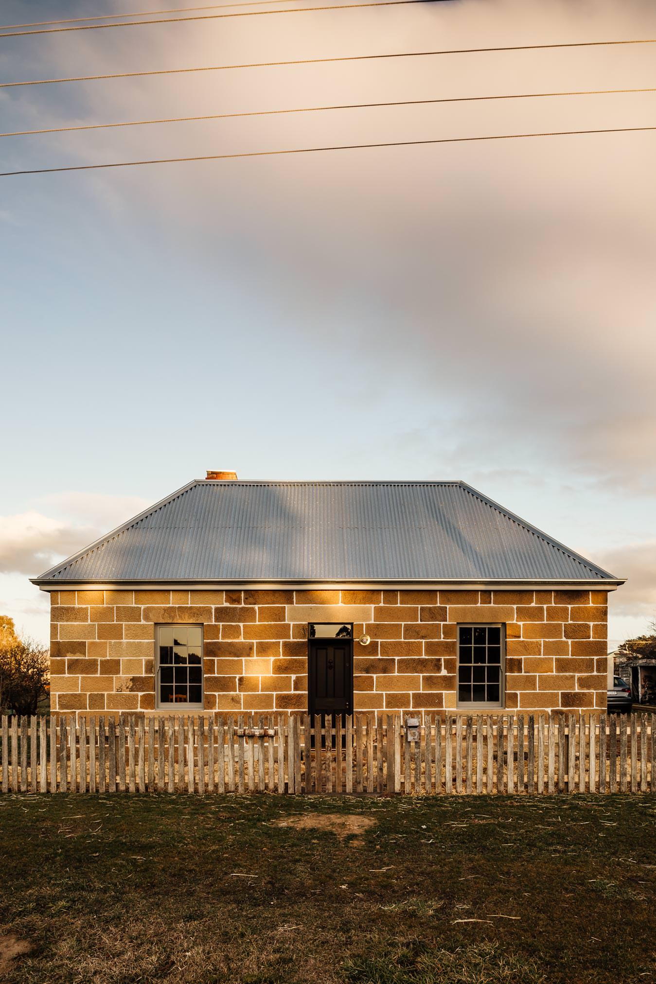 BOZENS COTTAGE 2