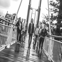 Steve Hensby Band - Chase the Sun
