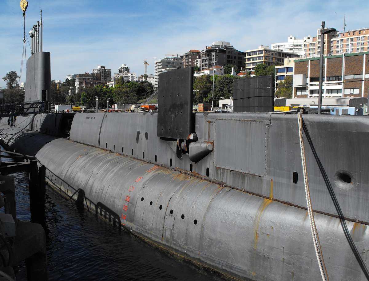 Onslow; featuring saddle tanks and casings