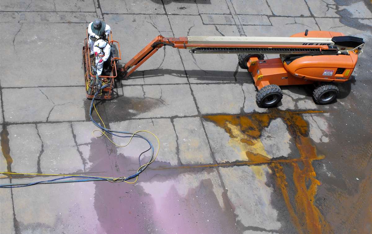 making all ready for water blasting