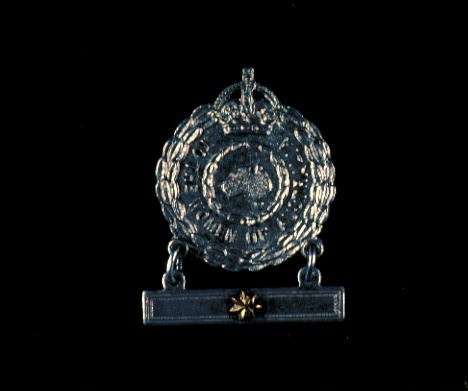 WWII female relatives badge