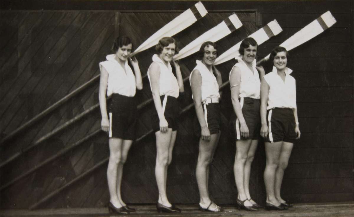 Crew of YWCA Four outside Gardner’s Boatshed Crew of YWCA Four outside Gardner’s Boatshed