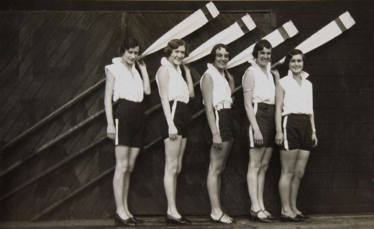 Crew of YWCA Four outside Gardner’s Boatshed