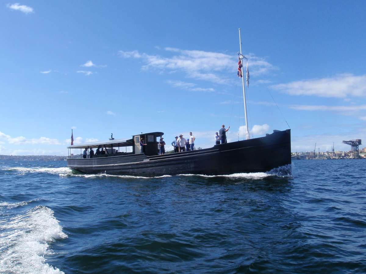 MV Krait passing Garden Island during a maintenance voyage, March 2013. ANMM Photo