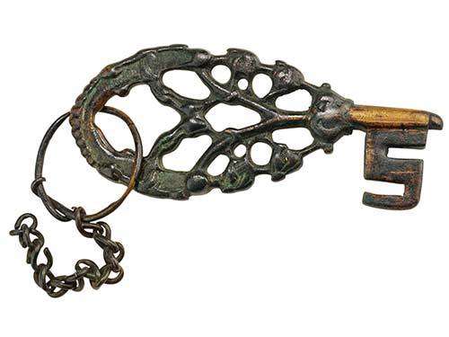 Key with chain from Gårdby, Öland, Sweden. Currently at ANMM.