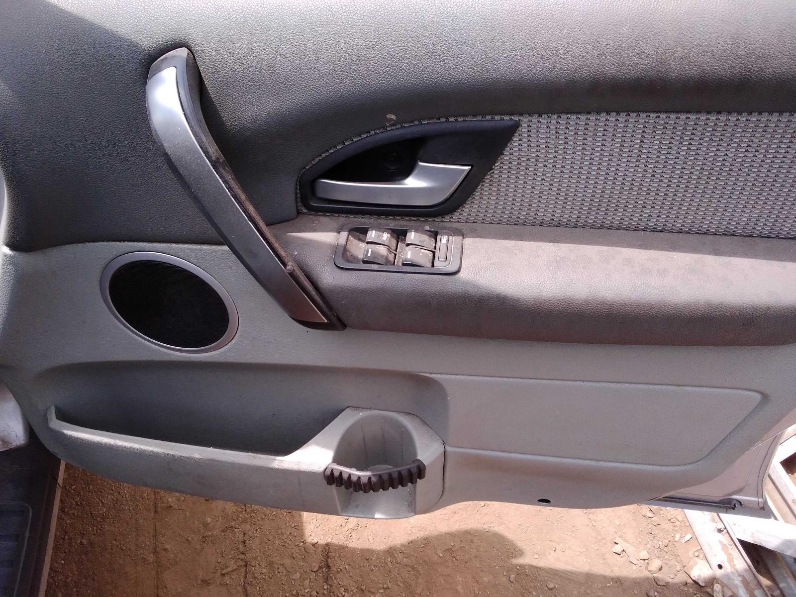 View Auto part Door/Boot/Gate Lock Ford Territory 2005