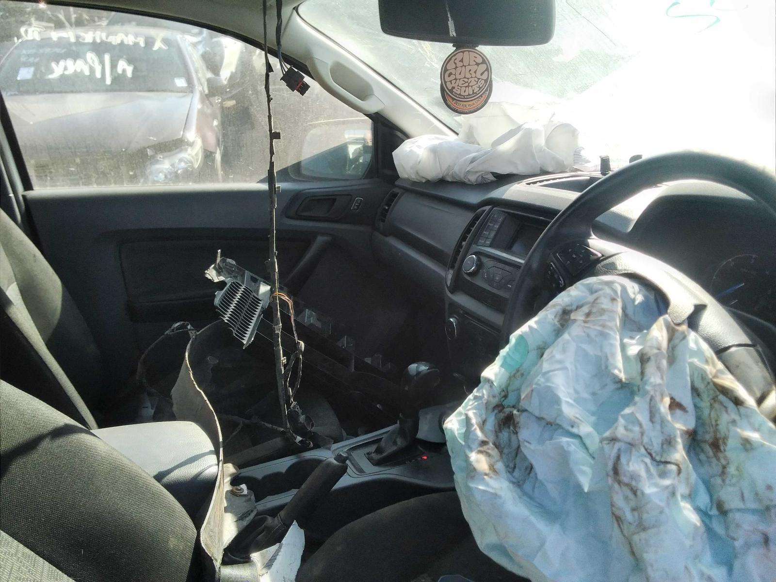 View Auto part Right Front Window Reg/Motor Ford Ranger 2016