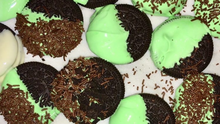 Permalink to St Patrick’s Day Oreo Recipe St Patrick’s Day Oreo Recipe