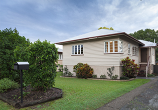 Distressed Australian