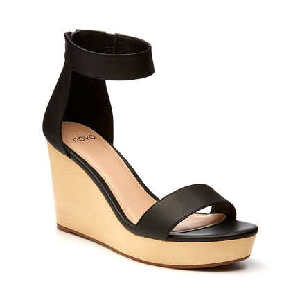novo wedge heels