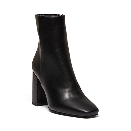 black boots high ankle