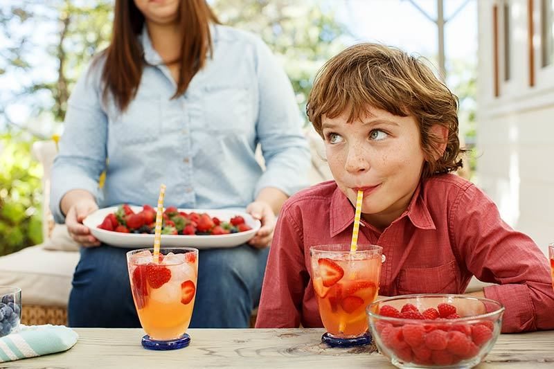 strawberry summer drink driscoll's berries
