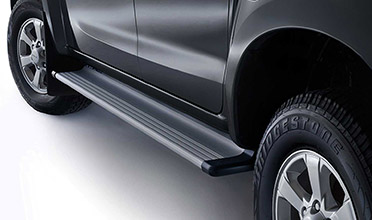 d-max-alloy-flat-side-steps