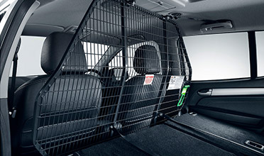 mu-x-cargo-barrier-first-row