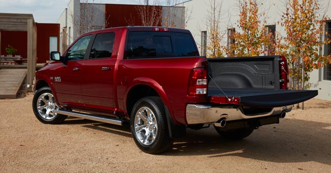 1500 Laramie 5'7" Tub rear
