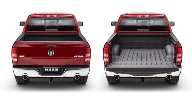 1500 Laramie 5'7" Tub gate open and closed comparison