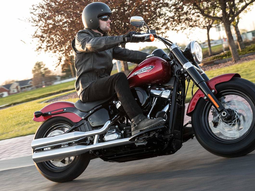 SOFTAIL SLIM™