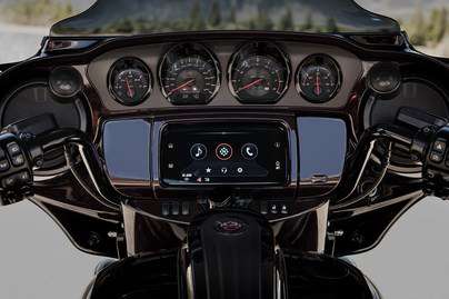 New BOOM!™ Box GTS Infotainment System