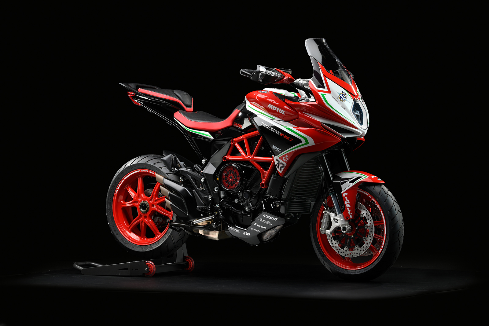 mv-agusta-800-rc-scs