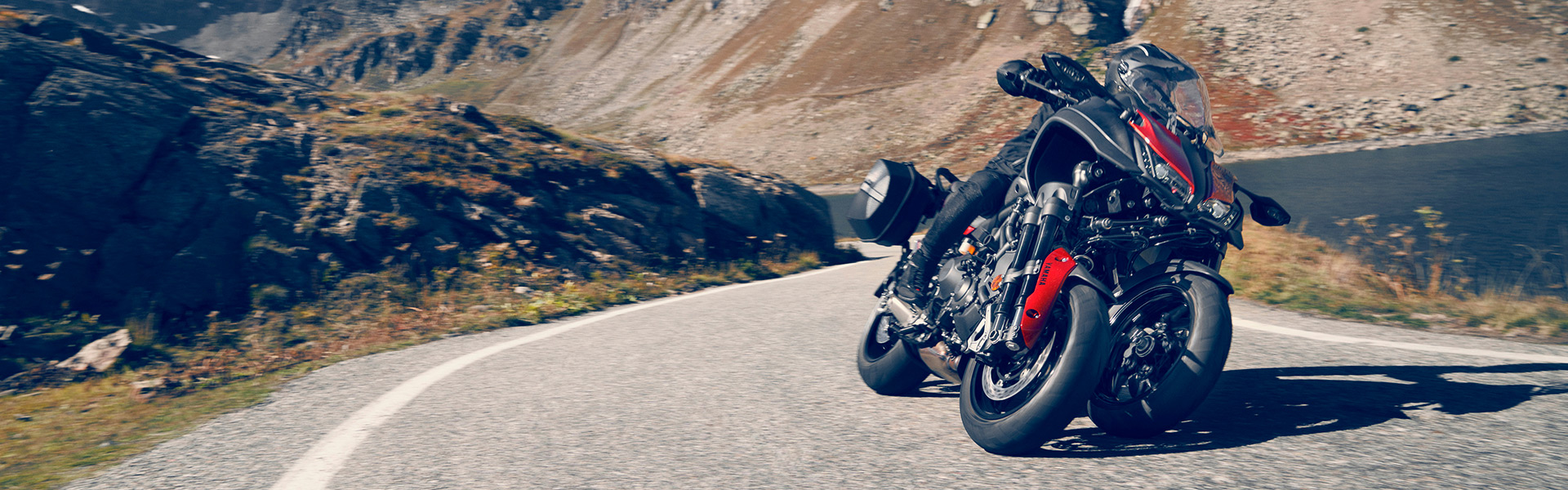 yamaha-niken-gt