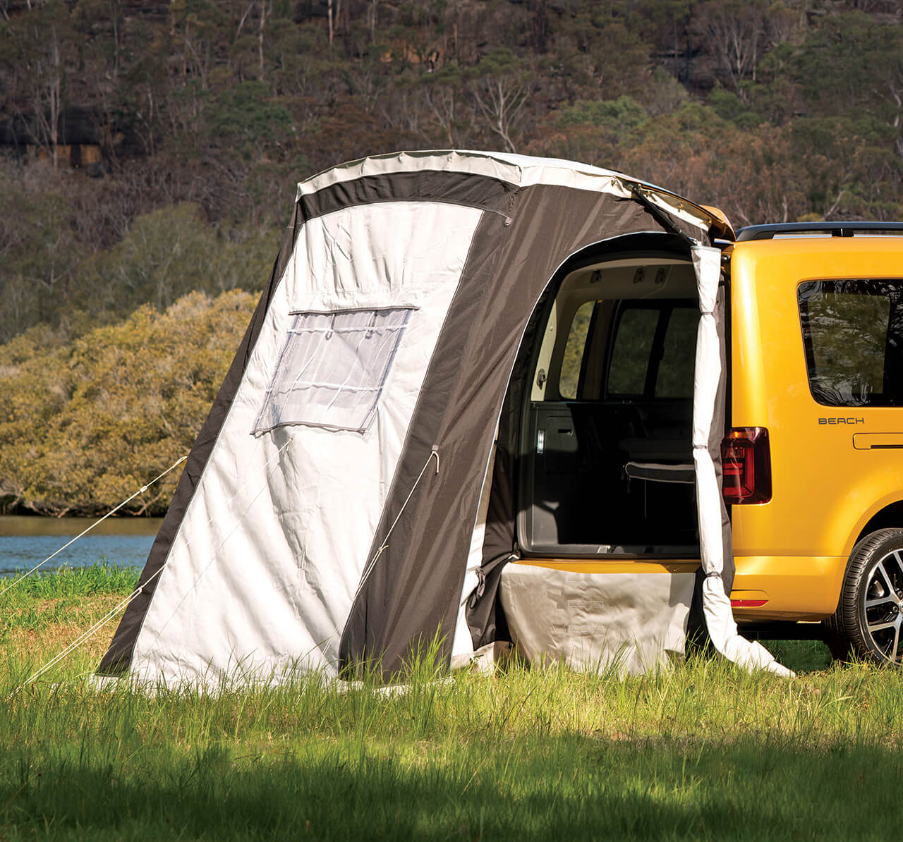 Lennock Volkswagen Caddy Beach