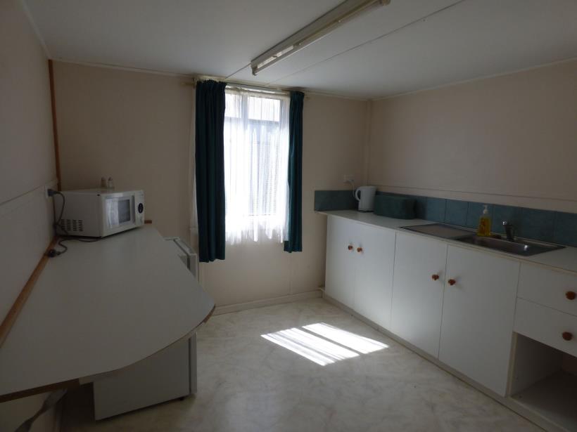 Manusu House and Cabin in 58 Bundulla Street Mendooran Australia