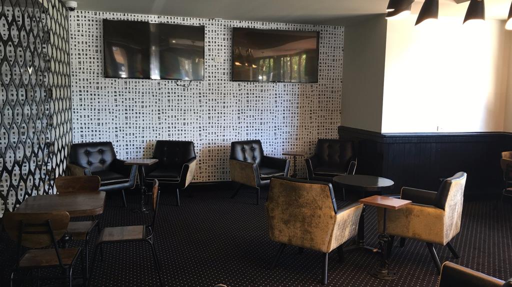 Ducks Nuts Bar & Grill in 30 Woolley Street Dickson Australia Photos