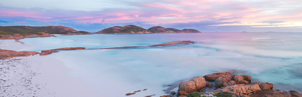 Sunset, Lucky Bay, Cape Le Grand National Park. Photo Credit: Richard Smyth - Wild Earth Images