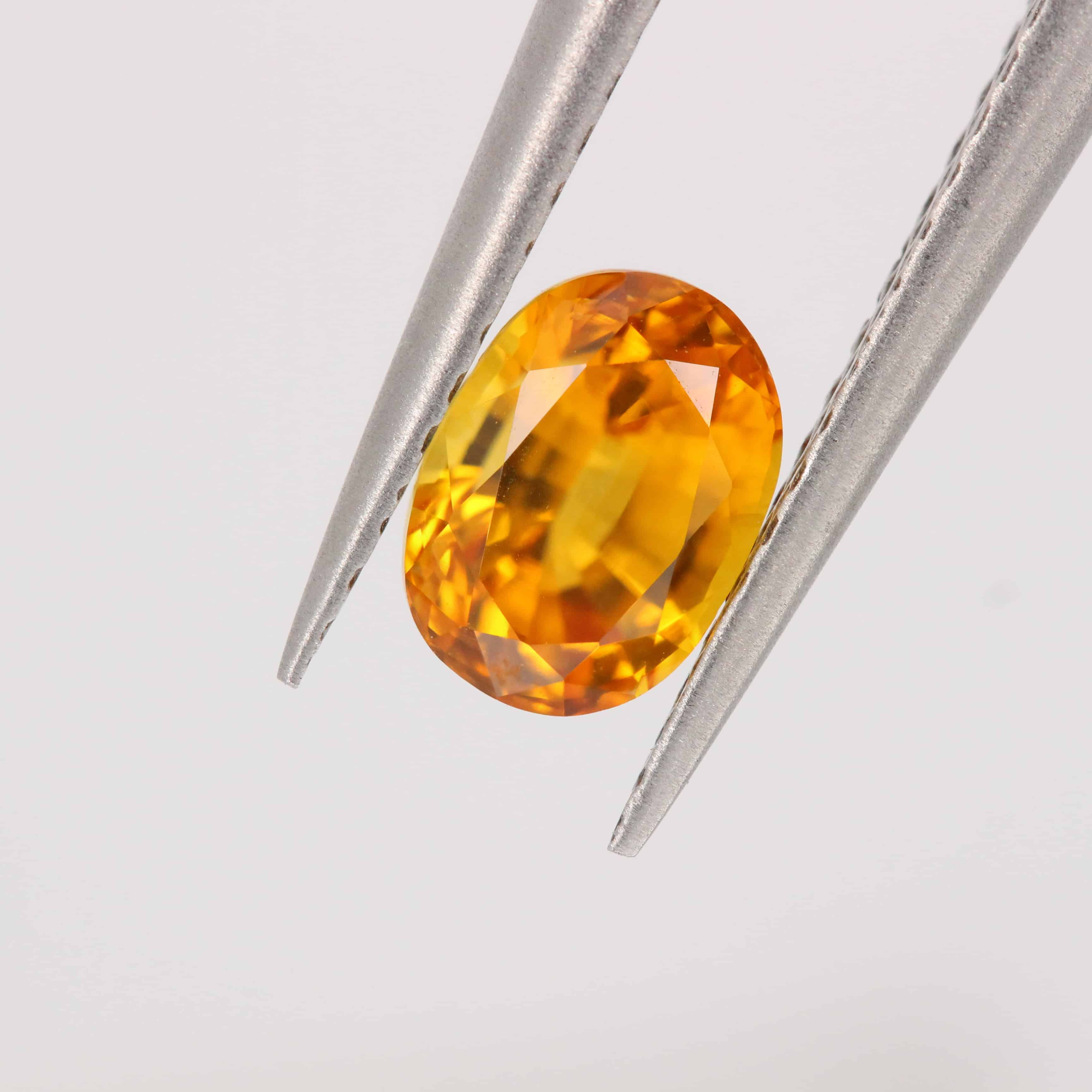Yellow Oval sapphire 1.1ct from Brilliyond