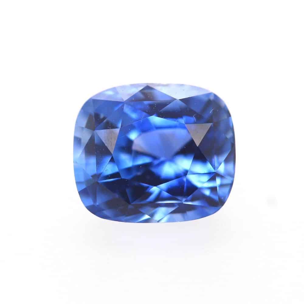 Distinct rectangular cushion shaped blue sapphire 1.61ct