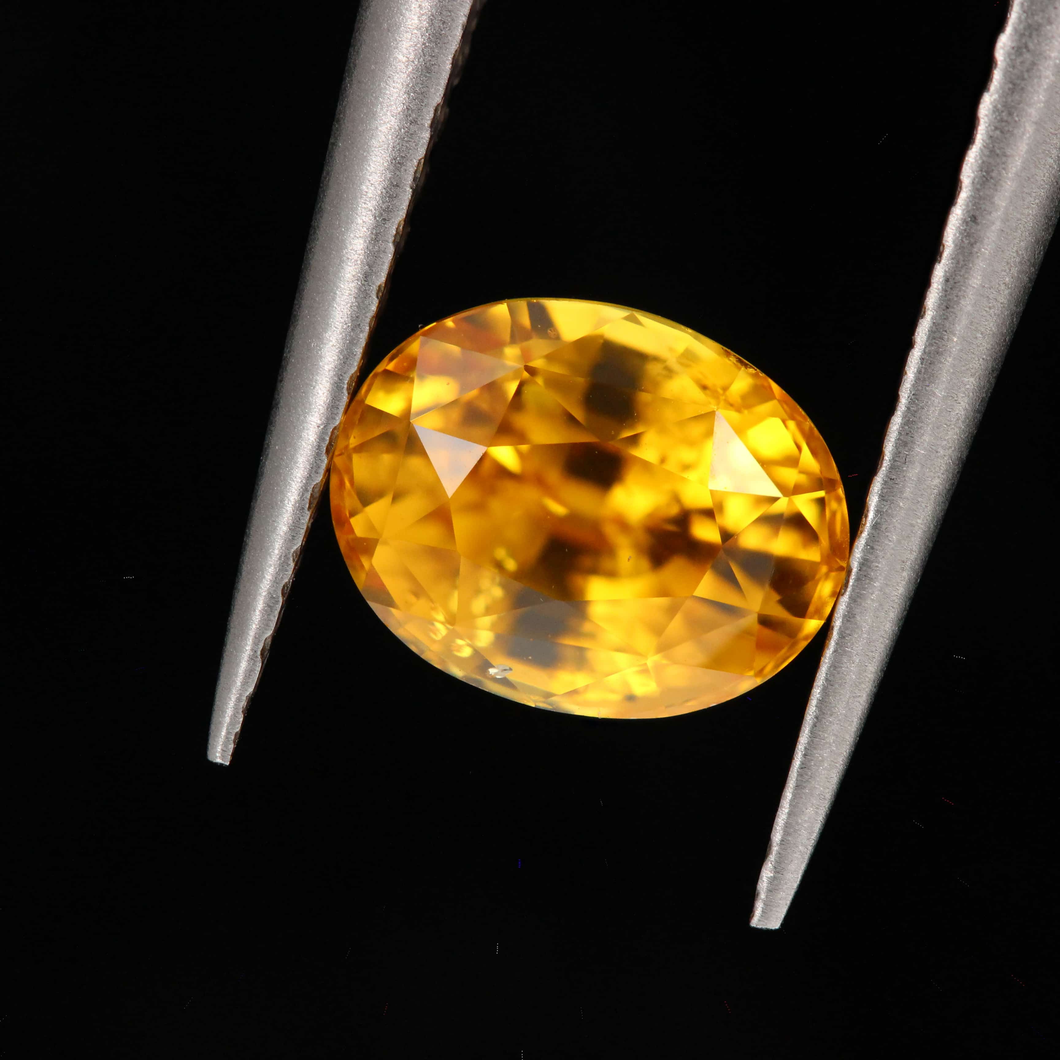 Golden yellow sapphire 1.63ct gemstone oval shape gemstone