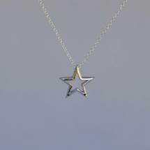 Gorgeous star of Bethlehem&nbsp;Image3Description which makes you feel like a star. Creative Australian Image3Description with in-block chain hole.\nThis pendant is casted using 925 sterling silver directly from 3D printed computer models. Therefore, what you see in these pictures will be exactly what you will get.\nYou can wear this everyday in all occasions. The rhodium coating on the silver metal will prevent it from tarnishing and the shine will last long.\nThis is a perfect valentine day gi