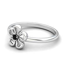 Onyx Lantana Flower Ring