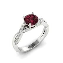 Garnet Ring White Gold Round Novia