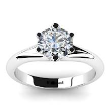 Diamond Solitaire Engagement Ring Tesoro in Platinum
