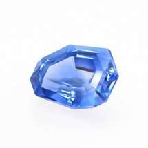 Uniquely shaped 1.0ct blue sapphire gemstone from Brilliyond