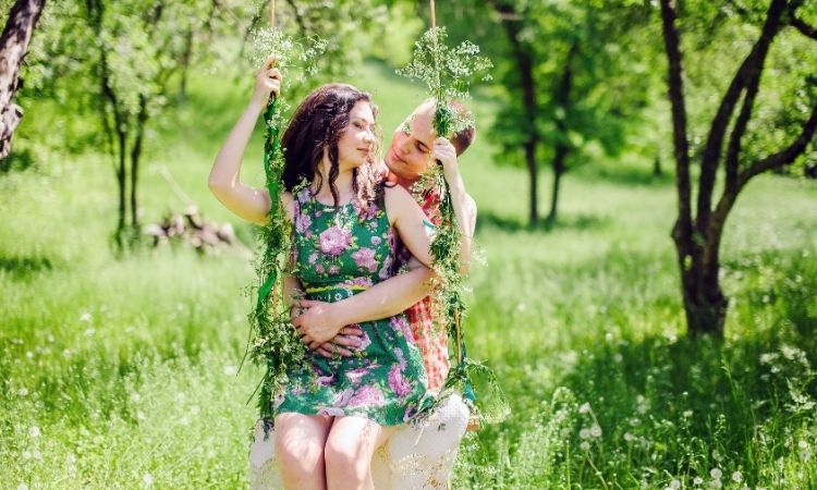 Ten Questions you should ask when buying a Sapphire Engagement Ring