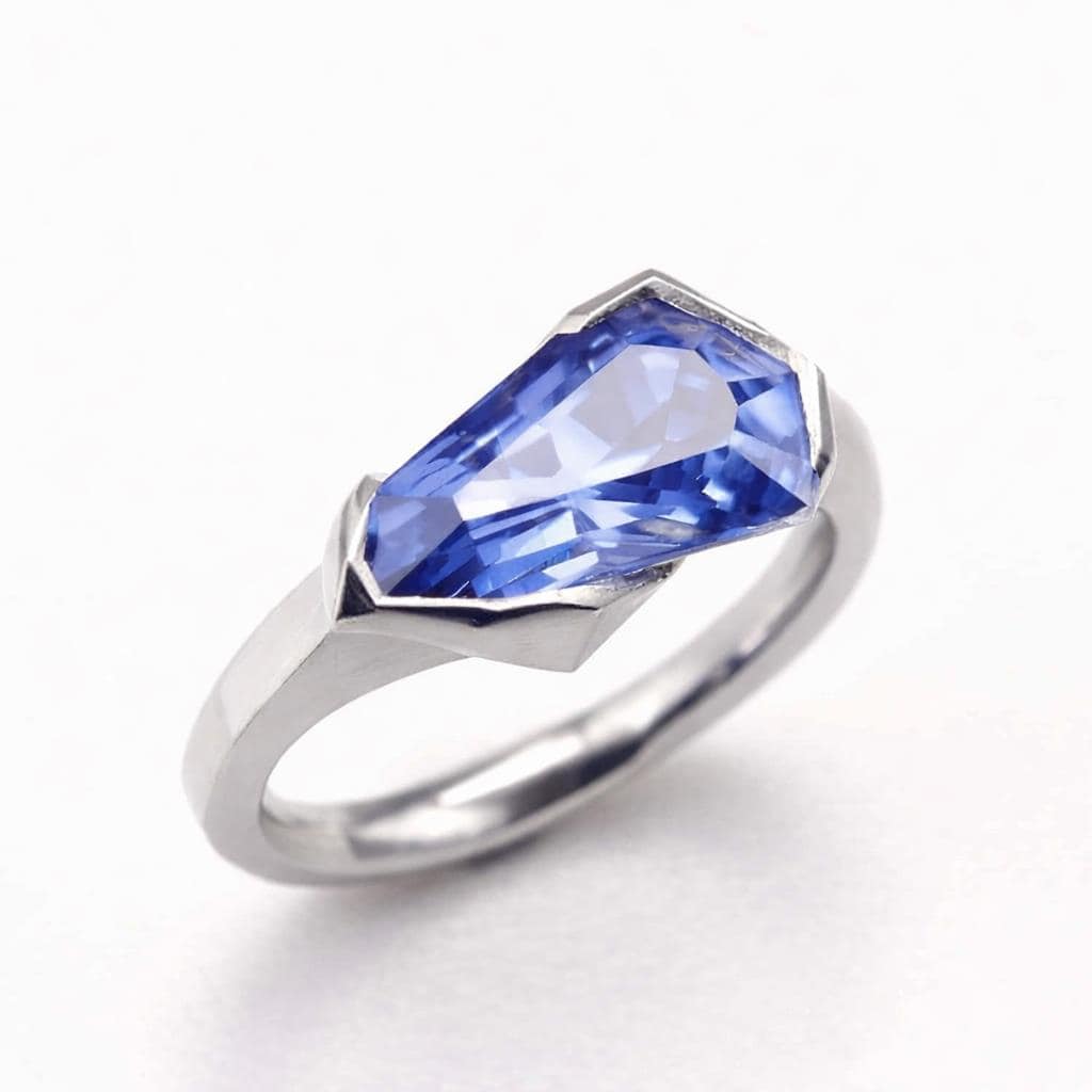 Sapphire Engagement Ring with 1.0ct Free Formed Sapphire_image3