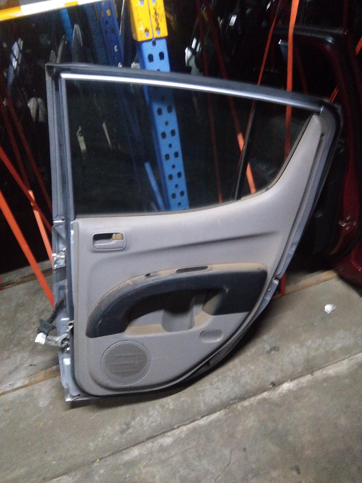 View Auto part Right Rear Door Sliding Mitsubishi Triton 2014